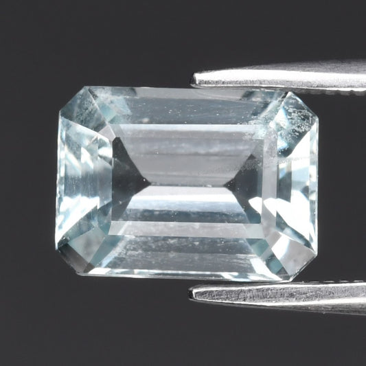1.78ct VS Octagon Natural Very Light Greenish Blue Aquamarine - Unheated, Gem