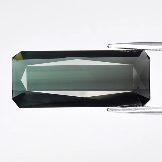 6.94ct ETW Earth-Mined Green Tourmaline – Octagon Cut, Unheated