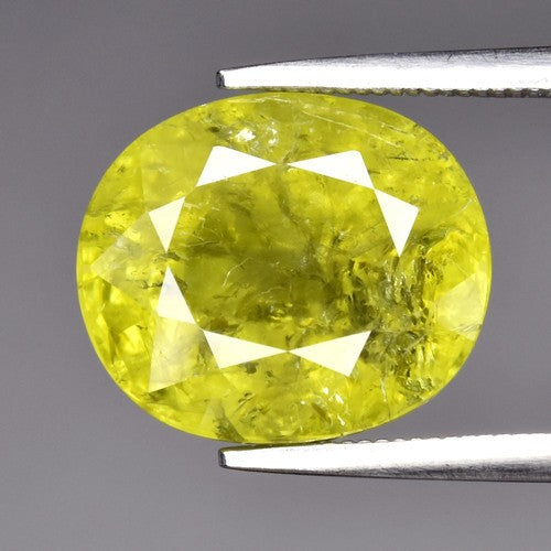 8.04ct ETW Earth-Mined Yellowish Green Mali Garnet – Oval