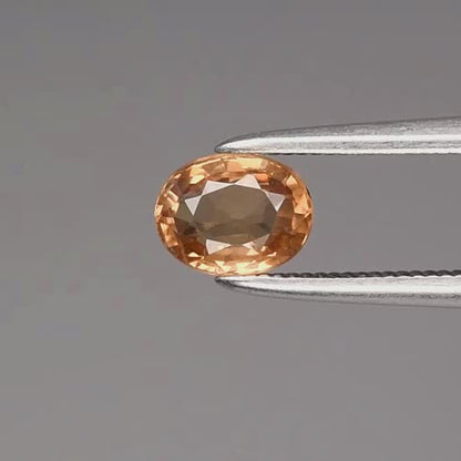0.62ct 5.5x4.3mm VS Oval Natural Color Change Garnet - Unheated Africa Gem
