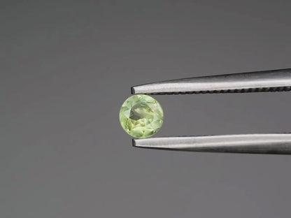 0.15ct ETW Green Alexandrite Gemstone – Round Cut - Russia