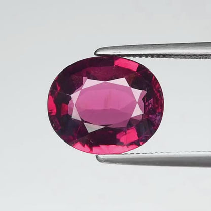 3.01ct ETW Purplish Pink Rhodolite Garnet Gemstone – Oval Cut