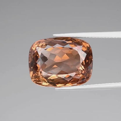 19.11ct 16.5x13mm VVS Cushion Natural Champagne Topaz - Brazil Gemstone