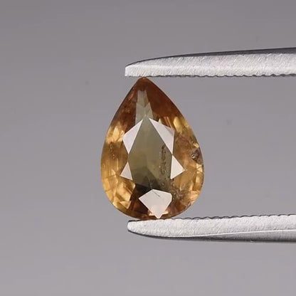 1.07ct ETW Color Change Garnet Gemstone – Pear Cut
