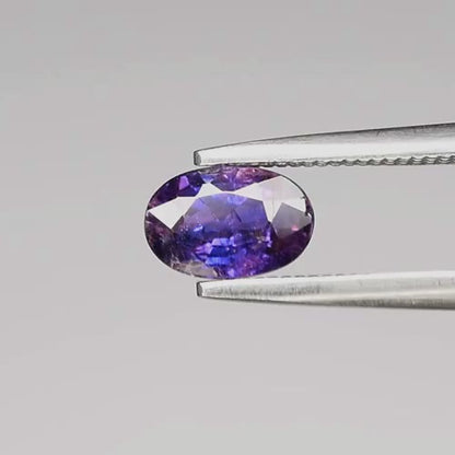 0.68ct ETW Blue Purple Sapphire Gemstone – Oval Cut