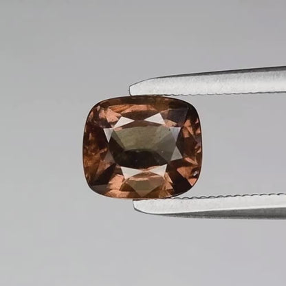 1.36ct ETW Color Change Garnet Gemstone – Cushion Cut