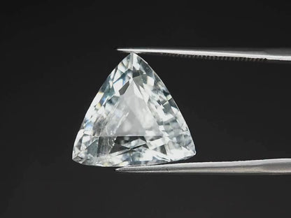 8.54ct ETW Aquamarine Gemstone - Unheated - Trillion Cut
