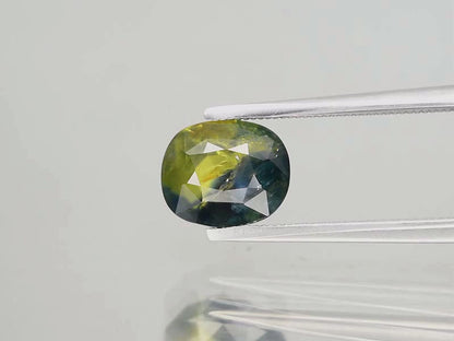 3.08ct ETW Bi-Color Blue/Green Sapphire Gemstone – Cushion Cut