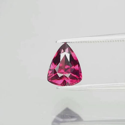 2.19ct ETW Pinkish Purple Rhodolite Garnet Gemstone – Trillion Cut