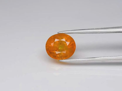 2.17ct ETW Orange Sapphire Gemstone – Oval Cut