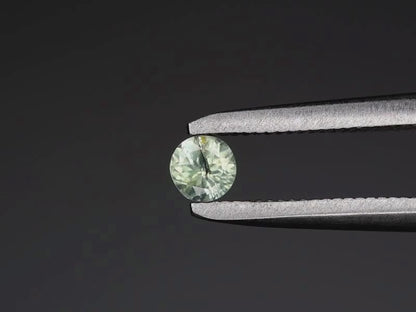 0.17ct ETW Green Alexandrite Gemstone – Round Cut - Russia