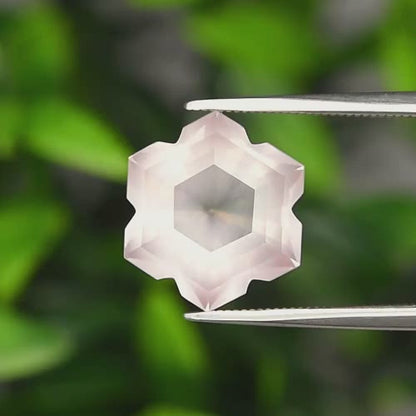 4.32ct ETW Light Pink Rose Quartz – Snowflake Cut