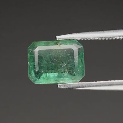 1.30ct ETW Earth-Mined Green Emerald – Octagon Cut, IGA Certified - Discounted