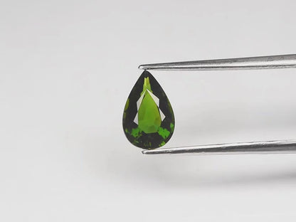1.50ct ETW Green Chrome Tourmaline Gemstone – Pear Cut