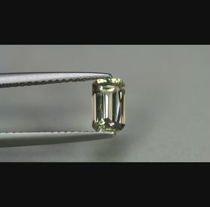 0.76ct ETW Earth-Mined Color Change Diaspore – Unheated